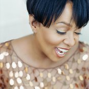 Anita Baker - List pictures