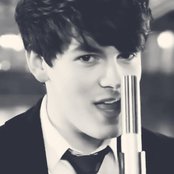 Brad Kavanagh - List pictures