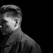 Thomas Azier - List pictures