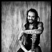 Michael Franti & Spearhead - List pictures