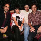 Howling Bells - List pictures