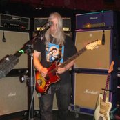 J Mascis - List pictures