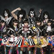 Momoiro Clover Z Vs Kiss - List pictures