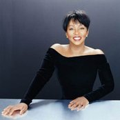 Anita Baker - List pictures