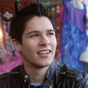 Oliver James - List pictures