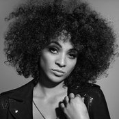 Kandace Springs - List pictures