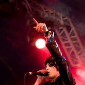 Alice Glass - List pictures