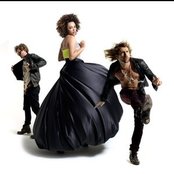 Sneaky Sound System - List pictures