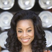 Anika Noni Rose - List pictures