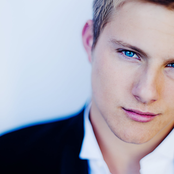 Alexander Ludwig - List pictures