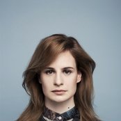 Christine And The Queens - List pictures