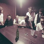 Black Joe Lewis & Honeybears - List pictures