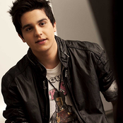 Luan Santana - List pictures