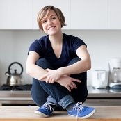 Hannah Hart - List pictures