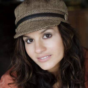 Kara Dioguardi - List pictures