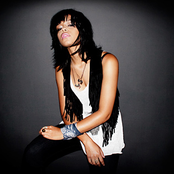 Fefe Dobson - List pictures