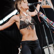 Juliet Simms - List pictures