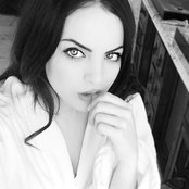 Elizabeth Gillies - List pictures