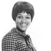 Gloria Jones - List pictures