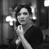 Caro Emerald - List pictures