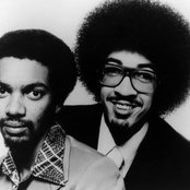 Brothers Johnson - List pictures