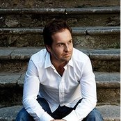 Alfie Boe - List pictures