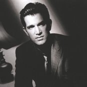 Chris Isaak - List pictures