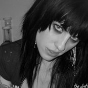 Brody Dalle - List pictures