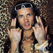 Riff Raff - List pictures