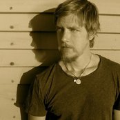 Paul Banks - List pictures