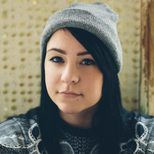 Lucy Spraggan - List pictures