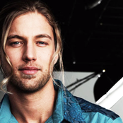 Casey James - List pictures