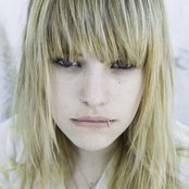 Juliet Simms - List pictures