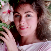 Laura Branigan - List pictures