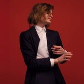 Christine And The Queens - List pictures