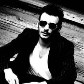 James Dean Bradfield - List pictures