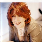 Maggie Reilly - List pictures