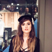 Ryn Weaver - List pictures