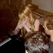 Pharmakon - List pictures