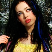 Skye Sweetnam - List pictures