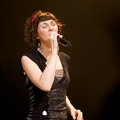 Kim Walker - List pictures