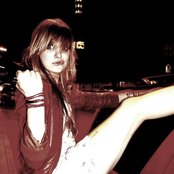 Juliet Simms - List pictures