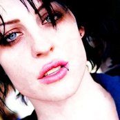 Brody Dalle - List pictures