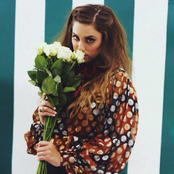 Ryn Weaver - List pictures