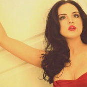 Elizabeth Gillies - List pictures