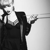 Ivy Levan - List pictures