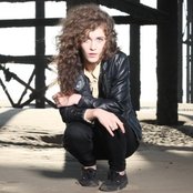 Rae Morris - List pictures