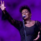 Anita Baker - List pictures