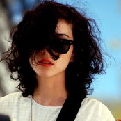 St. Vincent - List pictures