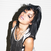 Fefe Dobson - List pictures